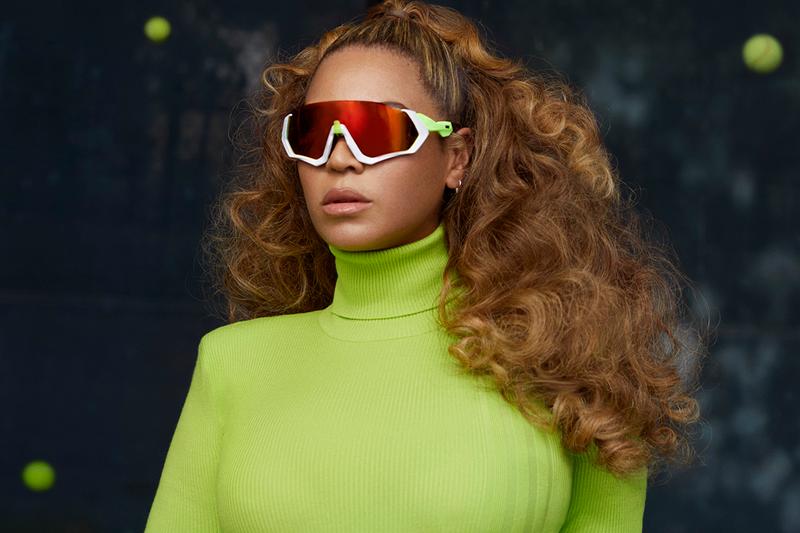 Beyoncé: Serving. - Sticker